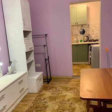 Apartment смарт-квартира біля обласної лікарні, куяльника та моря Odesa